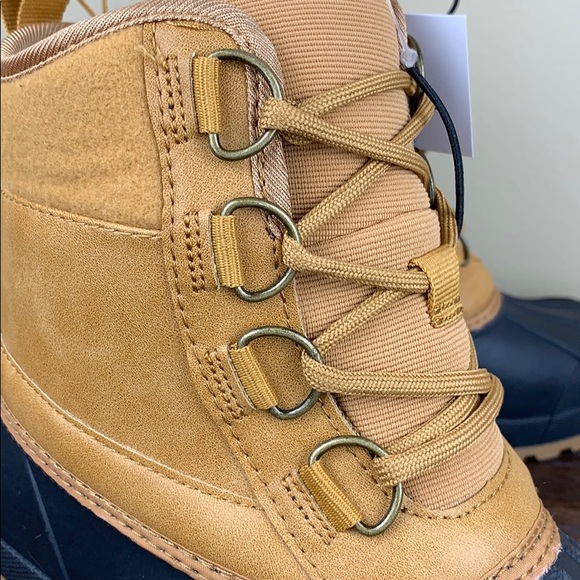 Universal Thread Shoes Universal Threads Womens Tiffy Duck Boots